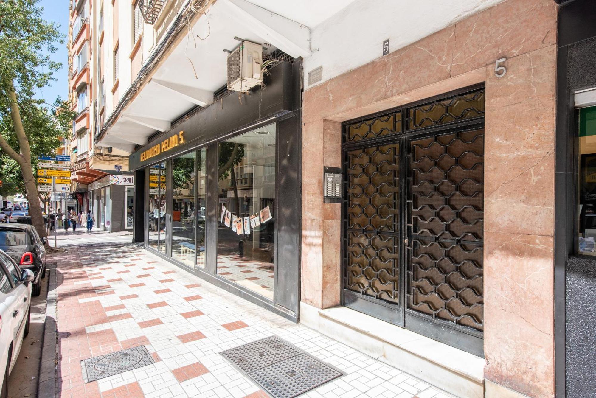 Malaga Hub Apartment Exterior photo